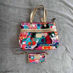 Coach purse w/ matching wristlet/wallet